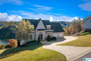 381 AQUA DRIVE
