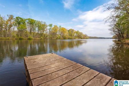 960 RIVER RUN ROAD