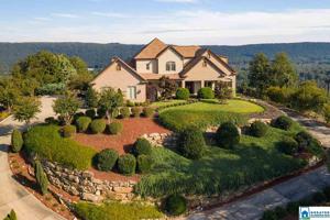 352 HIGHLAND VIEW DR