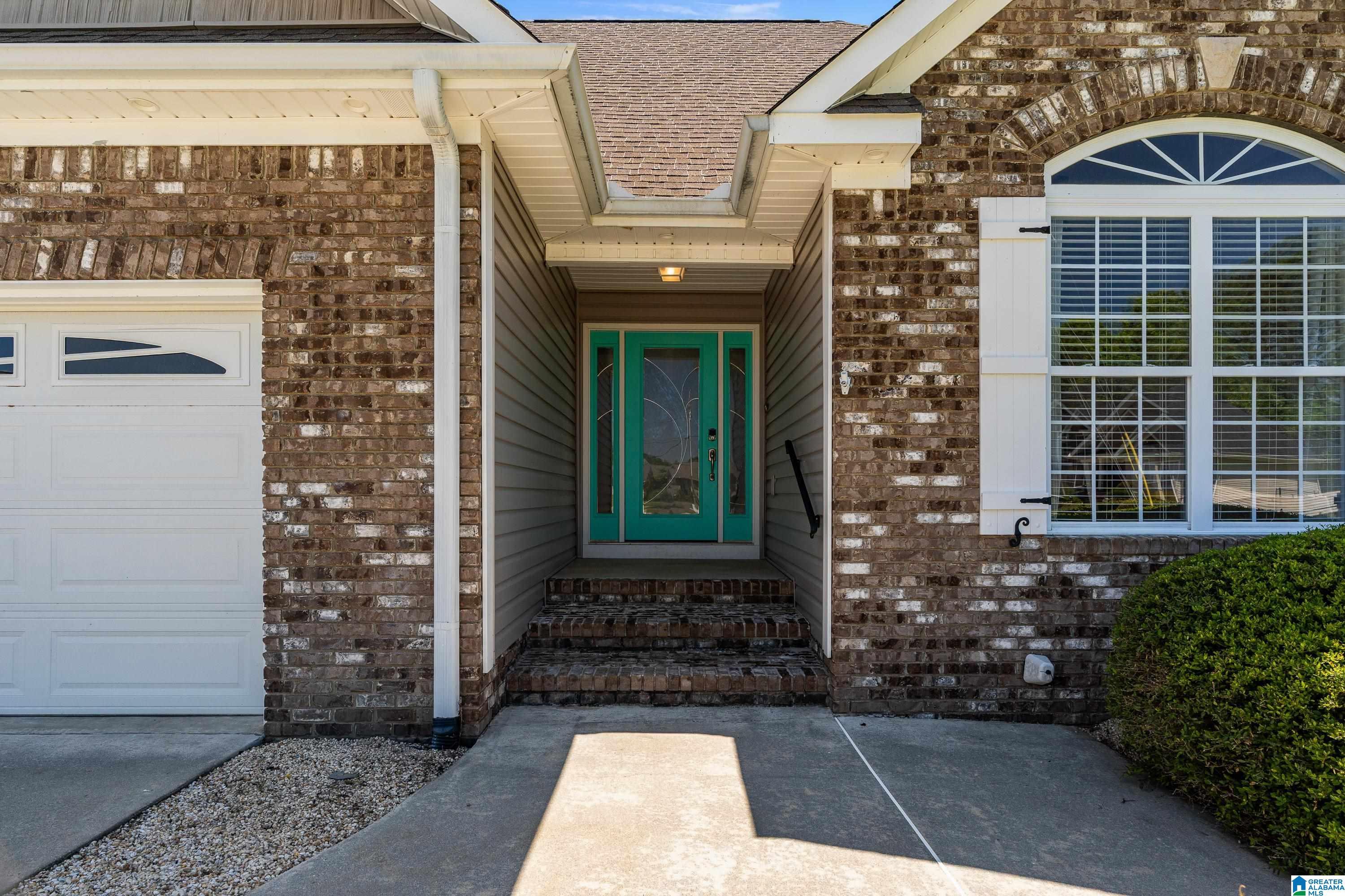Image 3: Entry