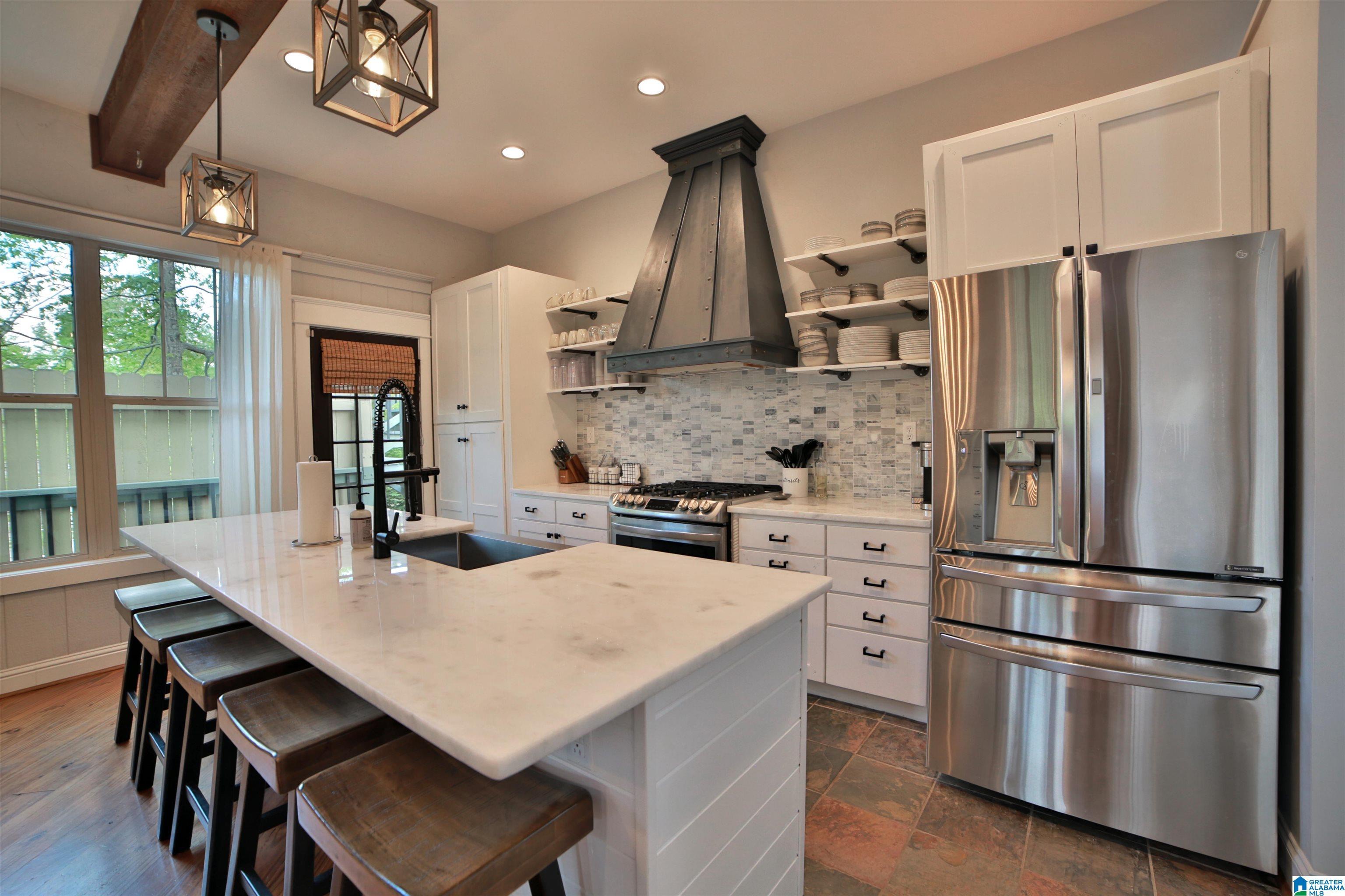 Image 4: CHEF'S KITCHEN
