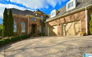 1009 SANDHURST CIR