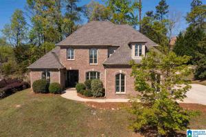 846 LAKE CREST DRIVE