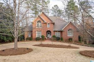 2560 WOODFERN CIRCLE
