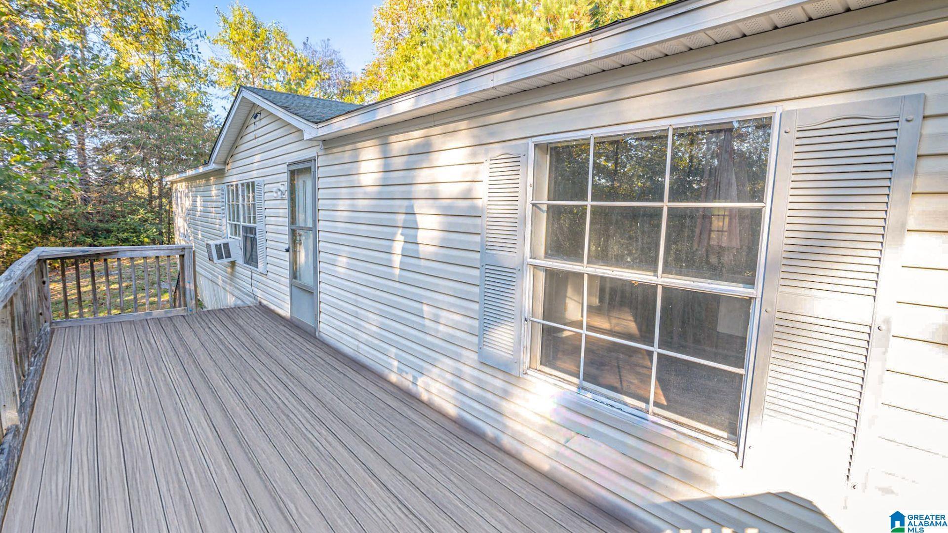 Image 2: Deck