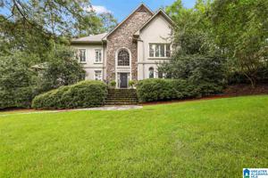 1000 LAKE WINDS DRIVE