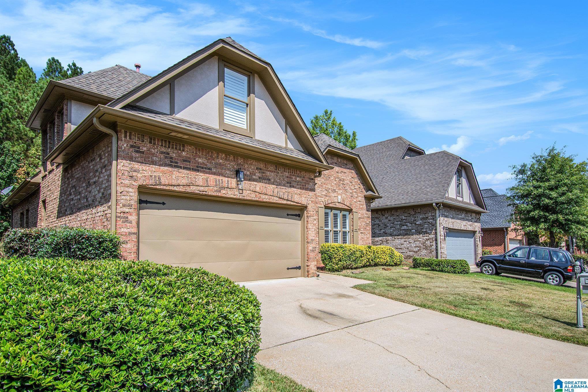 Image 4: Front Exterior