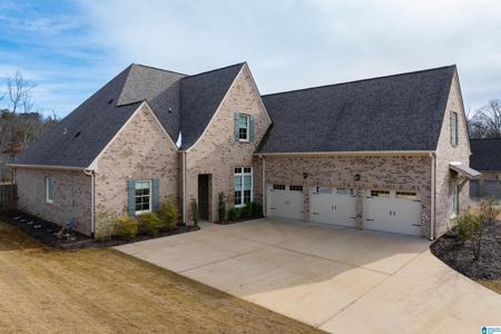 320 SOUTHLEDGE PLACE