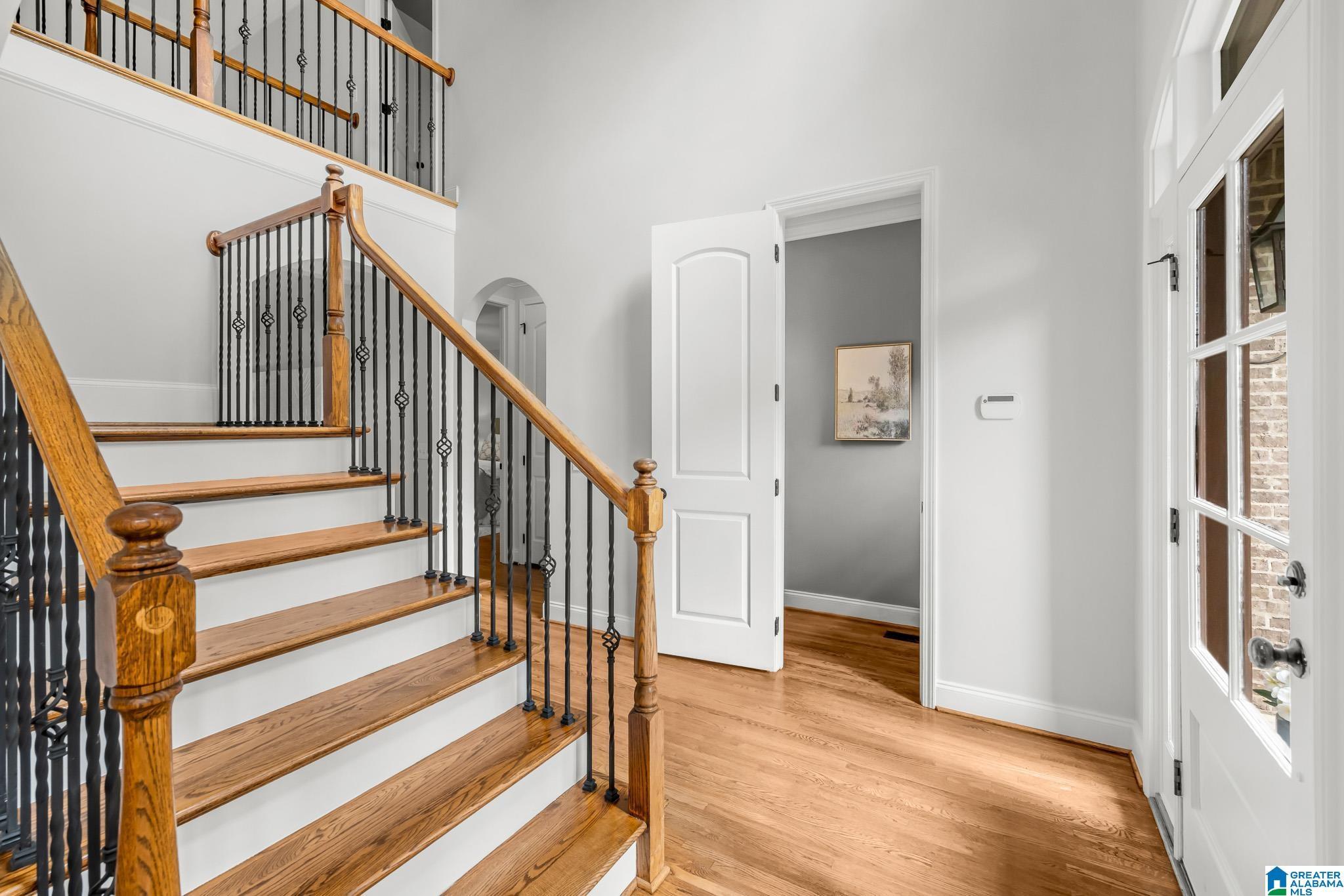 Image 3: Stairs