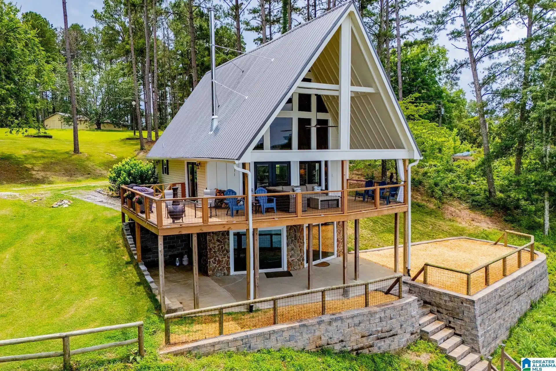 Image 1: CUTE LAKE HOME WITH AWESOME VIEWS OF THE LAKE