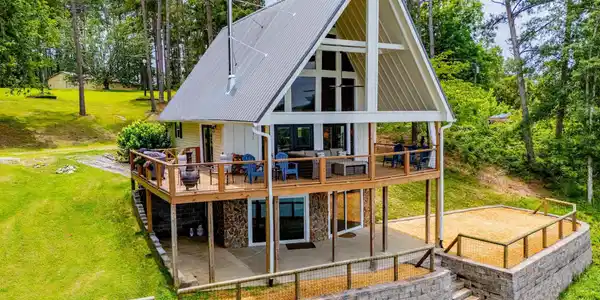 714 COUNTY ROAD 2401