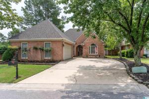 320 WILLOW CREST LANE