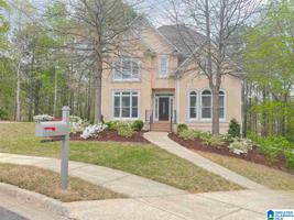 816 HICKORY TRACE CIRCLE