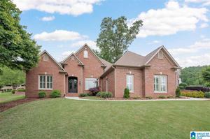 1093 KNOLLWOOD DRIVE