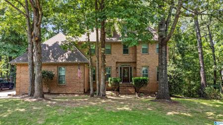 2216 BANEBERRY DRIVE