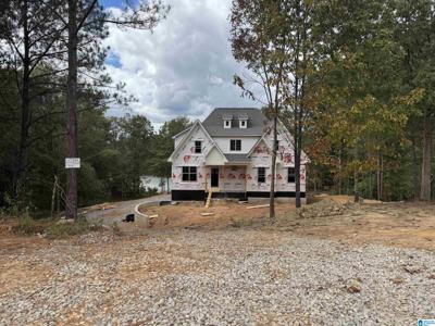 620 EMERALD TRACE
