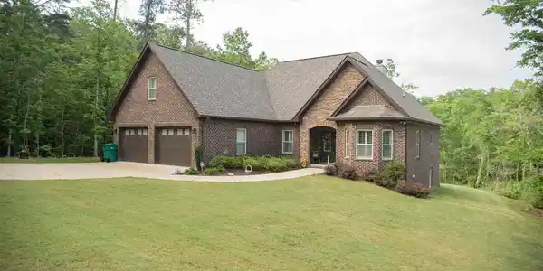 20109 NELLIE DR