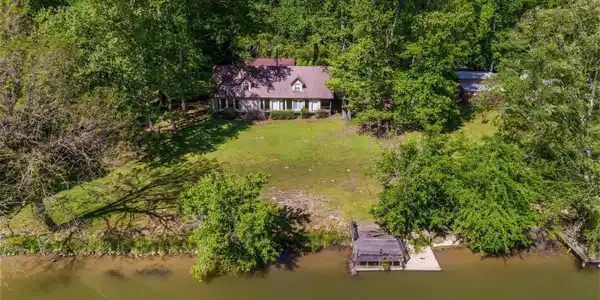 319 WASHINGTON FISH CAMP ROAD