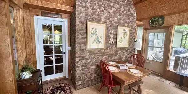 Image 3: SUNROOM
