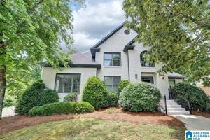 1051 KNOLLWOOD DRIVE