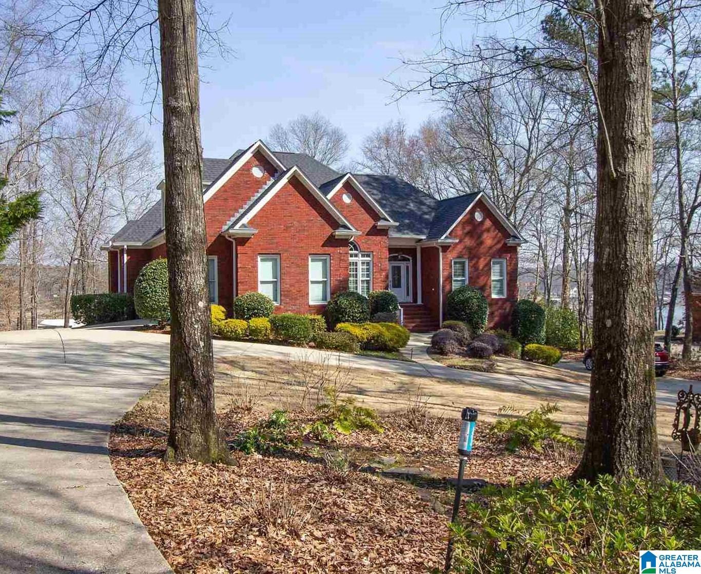 554 EAGLE POINTE LANE, PELL CITY, AL lhrmls02023508