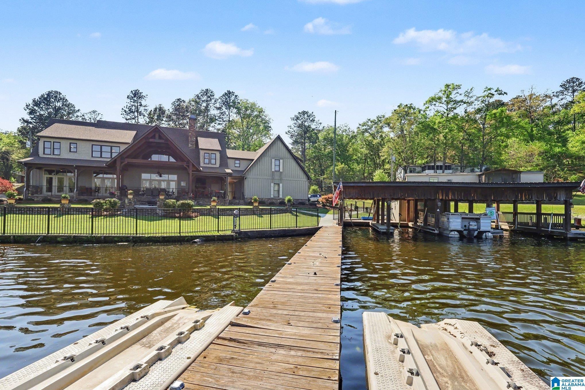 Image 2: Dock