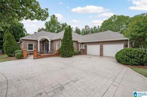 926 CALEDONIAN WAY