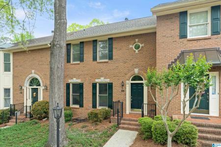 3127 CHESTNUT OAKS DRIVE
