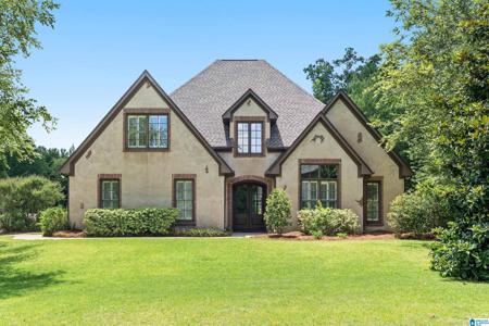 100 LINDEN LANE
