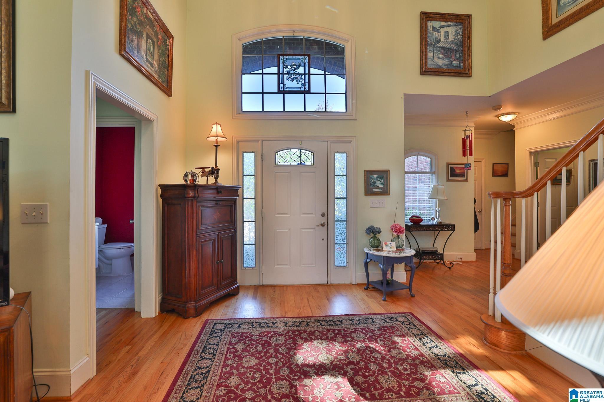 Image 4: Front Entry