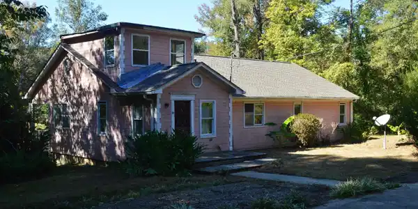246 PINE LANE