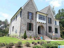 4553 MCGILL TERR