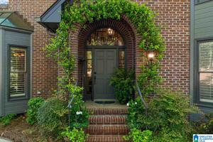 2501 WOODFERN CIRCLE