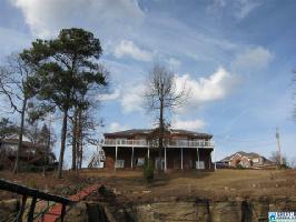 142 BLUFF POINTE DR