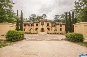 1104 WOODWIND CIR