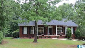 8633 WOODVIEW LANE