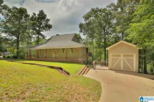 320 LAUREL WAY