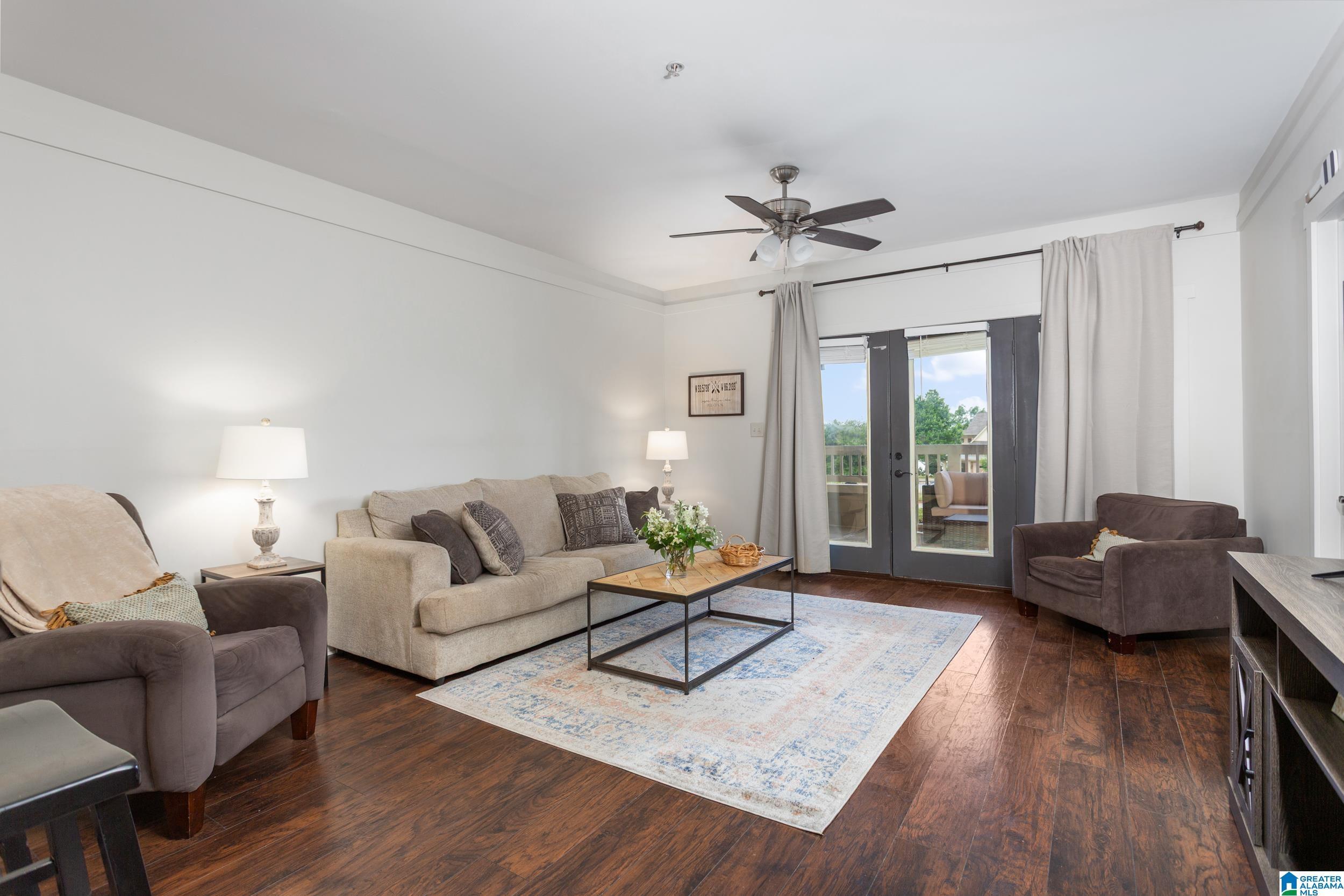 Image 2: Living Room