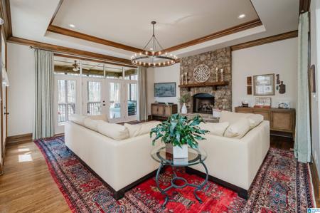 632 SPRINGBANK TERRACE
