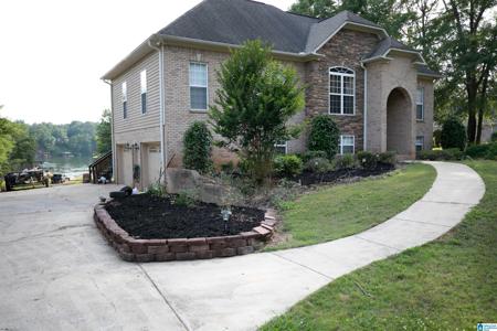 141 CREEKVIEW LANE