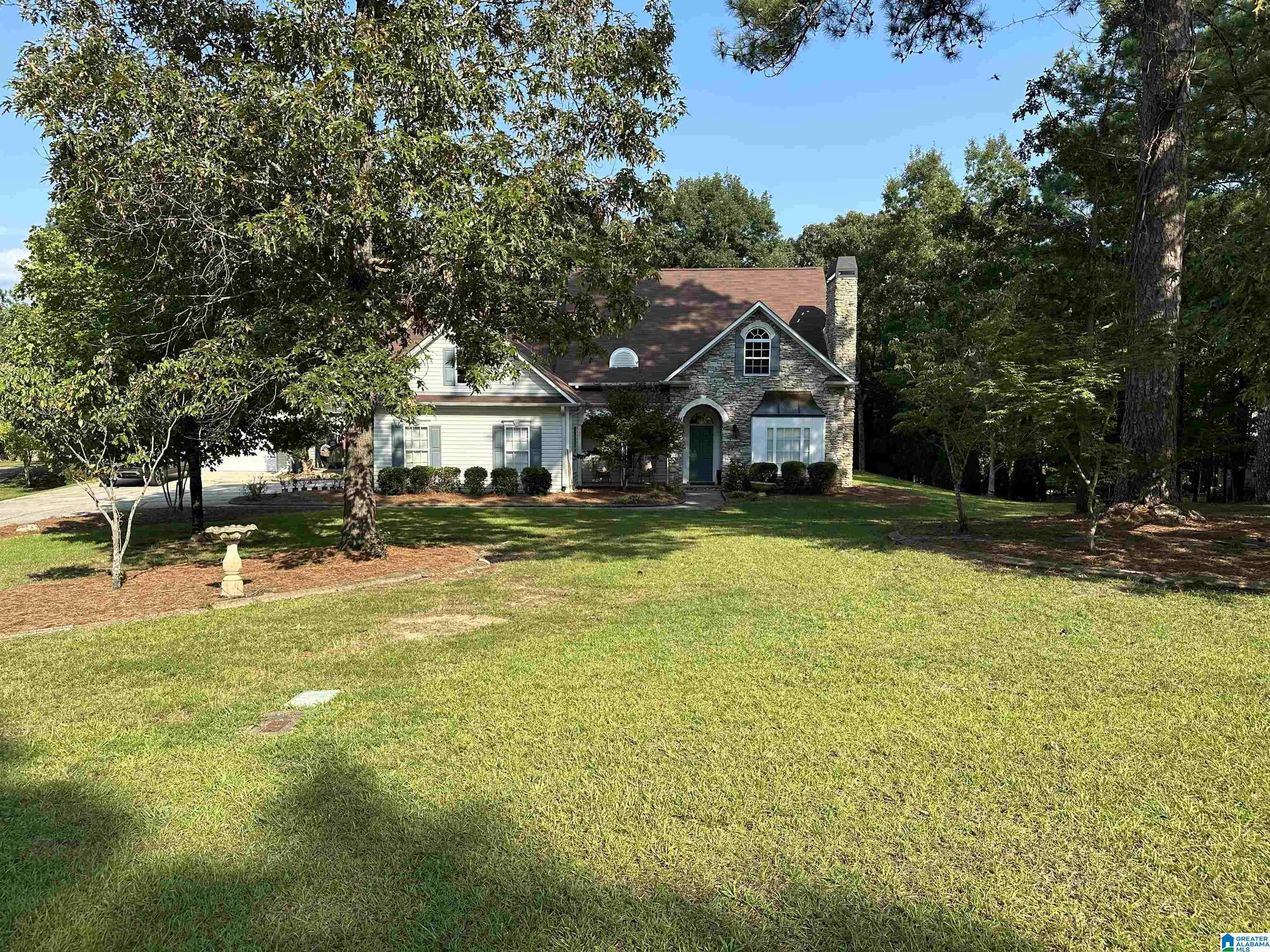 530 EAGLE POINTE LANE, PELL CITY, AL lhrmls01769512