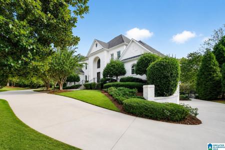 7713 KENMORE PLACE