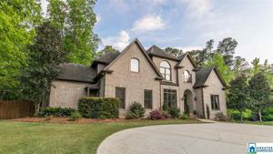 380 NORTH LAKE RD