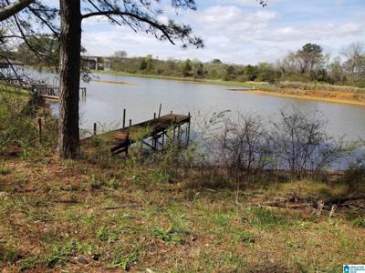 475 RIVERBEND LANE