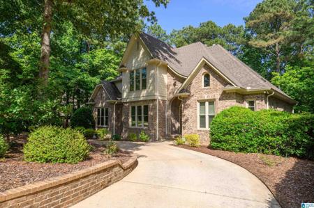 123 N LAKE DRIVE