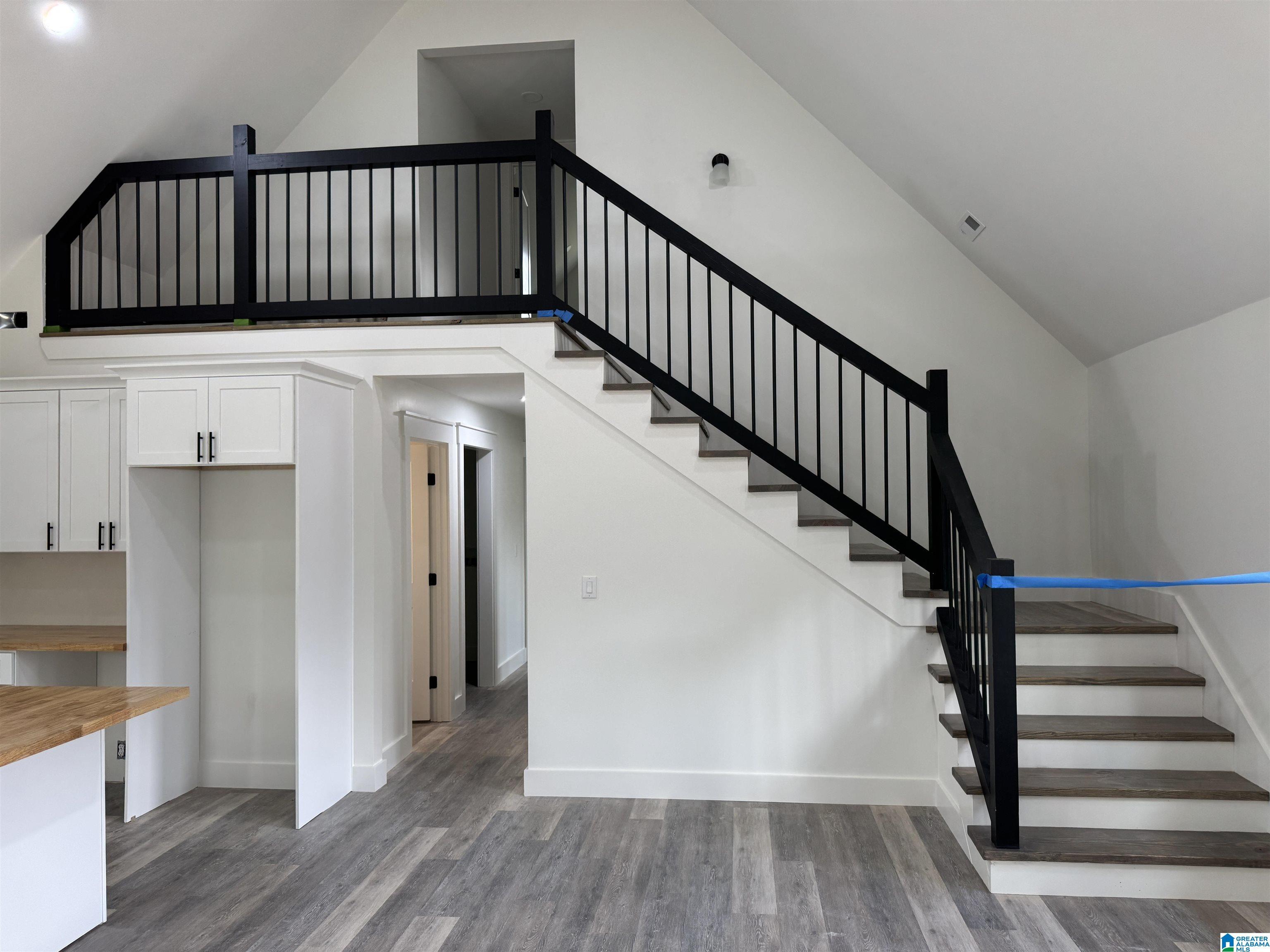 Image 3: Stairs