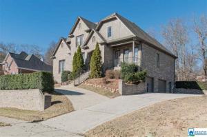752 LAKE CREST DR