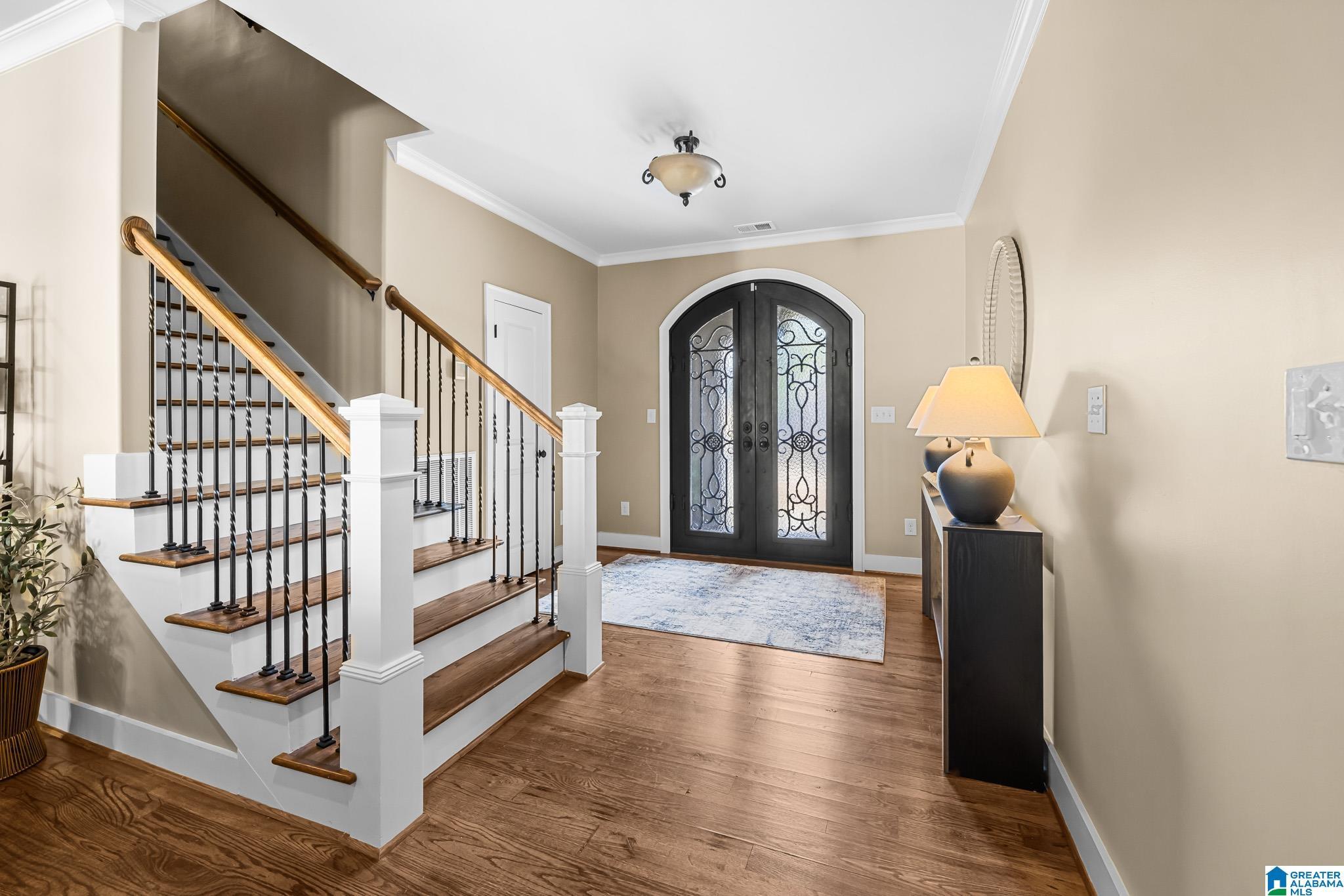 Image 4: Entrance Foyer