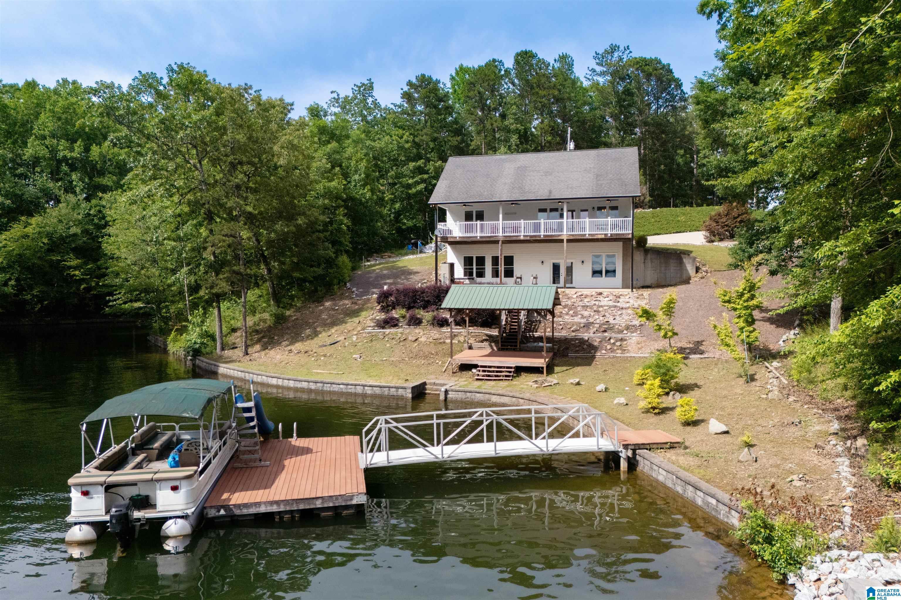 Image 3: Dock