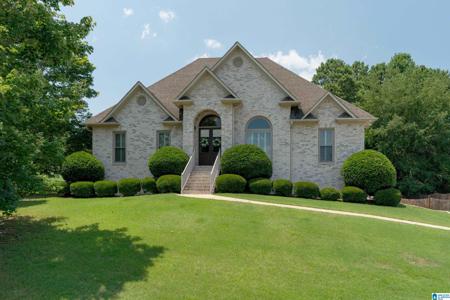 800 HICKORY TRACE CIRCLE